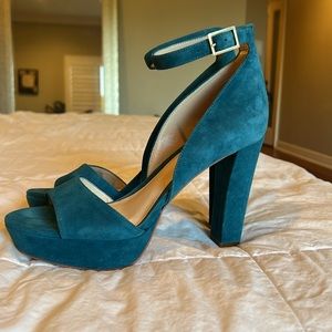 High heel platform shoes 4 1/2 “ dark blue